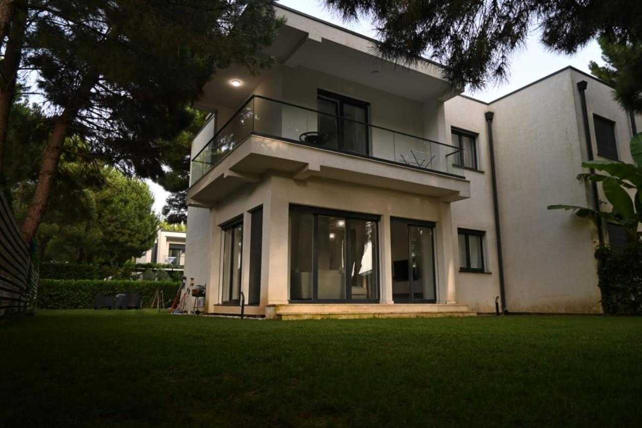 Peonia Valamar Durres